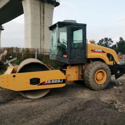 徐工222J壓路機(jī)